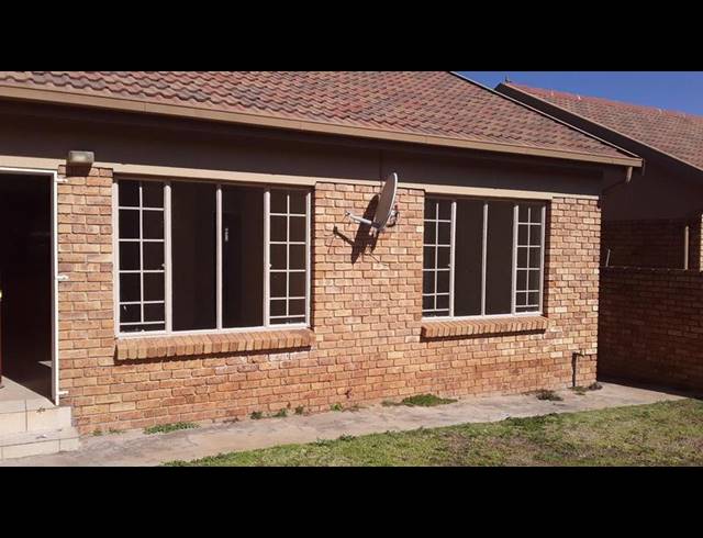 2 BEDROOM PROPERTY TO RENT IN AMBERFIELD CREST ESTATE